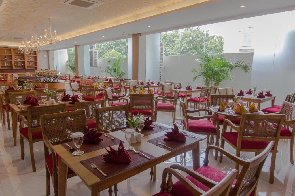 Grand Sarila Hotel Yogyakarta Kejayan Exterior photo