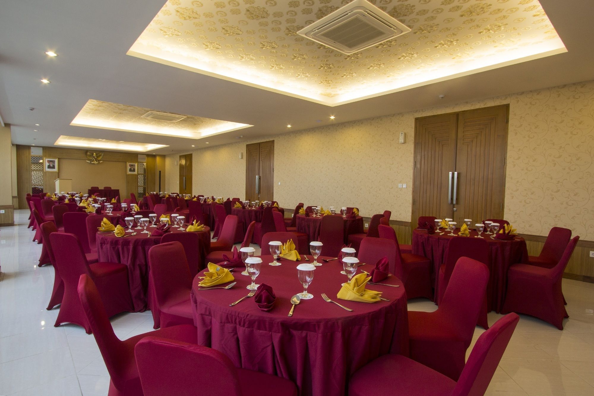 Grand Sarila Hotel Yogyakarta Kejayan Exterior photo